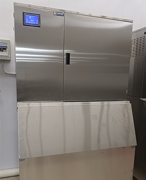 1吨纯雪花制冰机交付杭州海鲜姿造客户