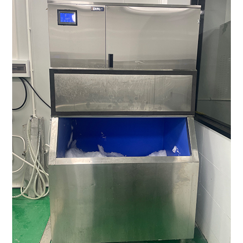 1吨纯雪花制冰机交付嘉兴家宴姿造客户